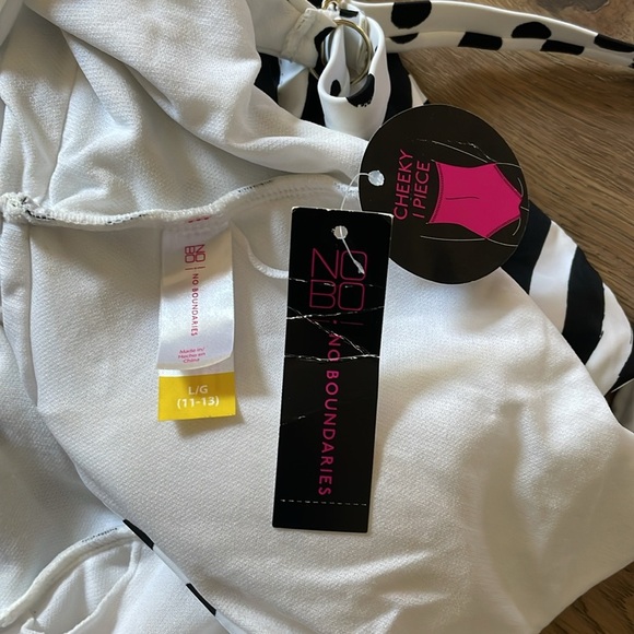 Pin-Up Polka Dot Striped Tie Front Keyhole Cheeky 1-Pc Swimsuit L White Black - Picture 8 of 15